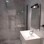 Com Piscina Em Albufeira, Da Oura *